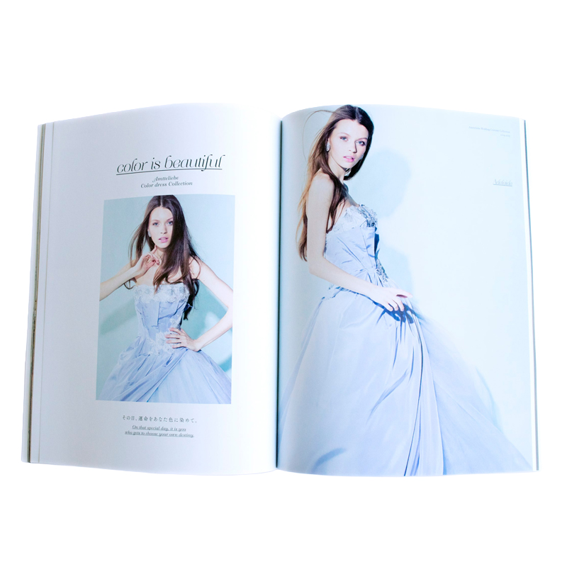 ドレス会社のパンフレットデザイン